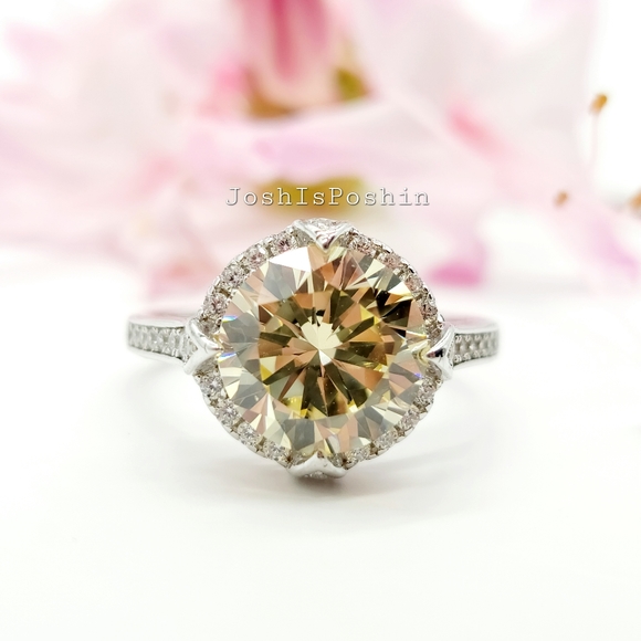 3.55CT Canary yellow halo diamond ring in sterling silver - Picture 2 of 10